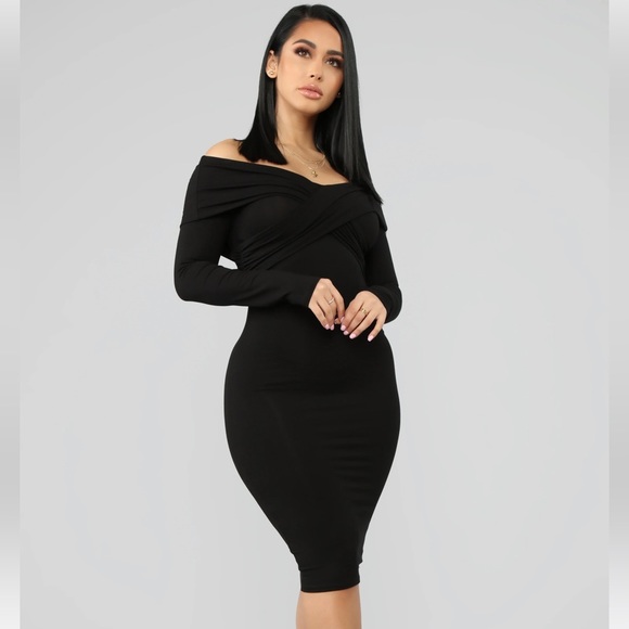 Off the Shoulder Midi Black Dress - Picture 2 of 5